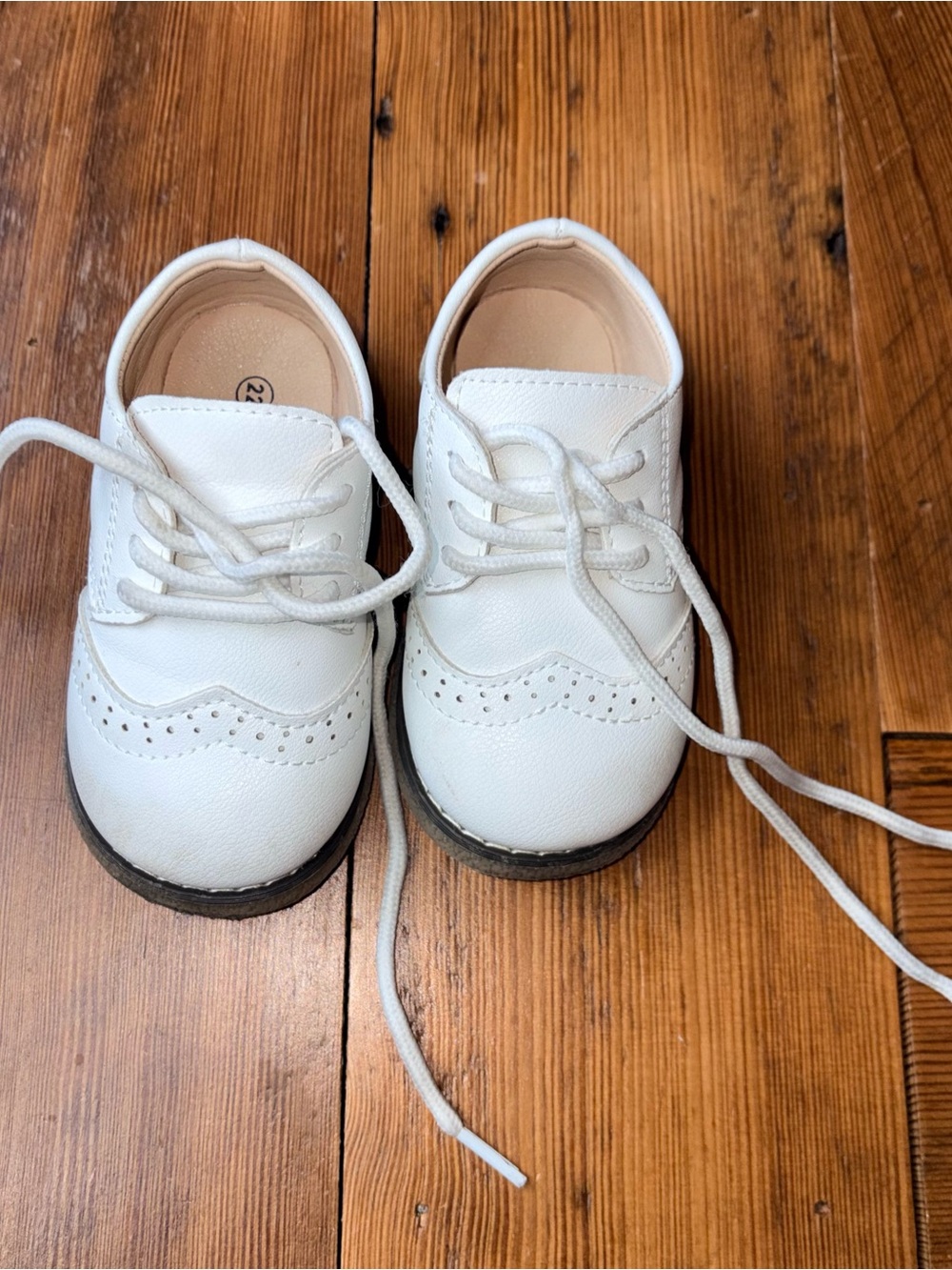Classic White Toddler Boy Wingtip Lace-Up Dress Shoes Size 22